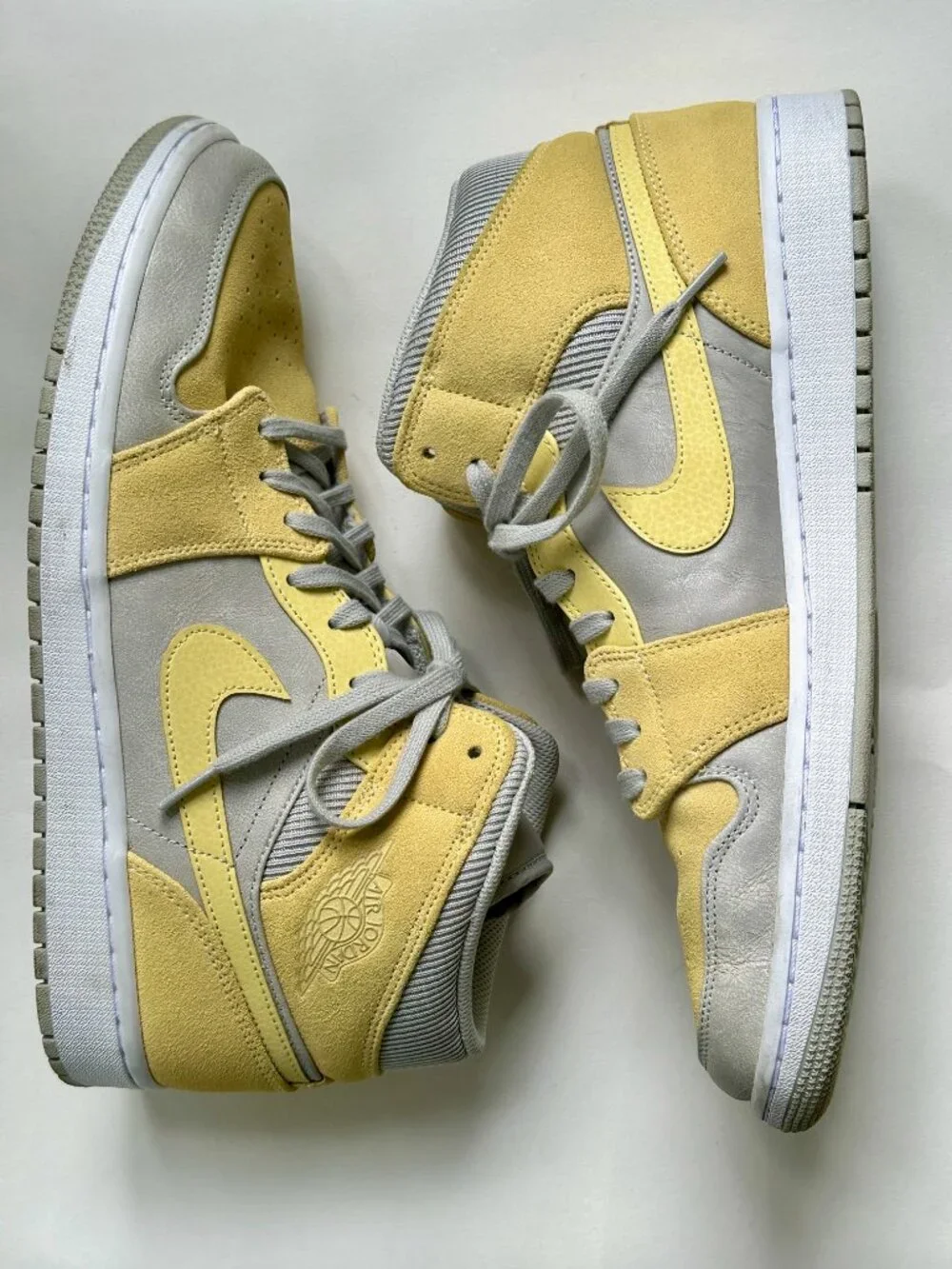 NWOB Nike Air Jordan 1 Mid - Lemon Wash Mixed Textures Yellow – Men’s 12